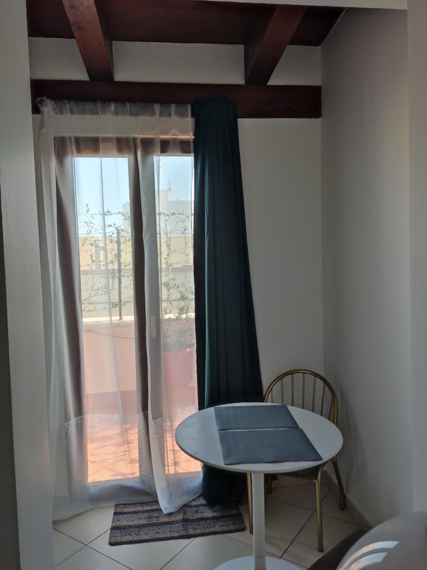 Trani Residence Luaran gambar