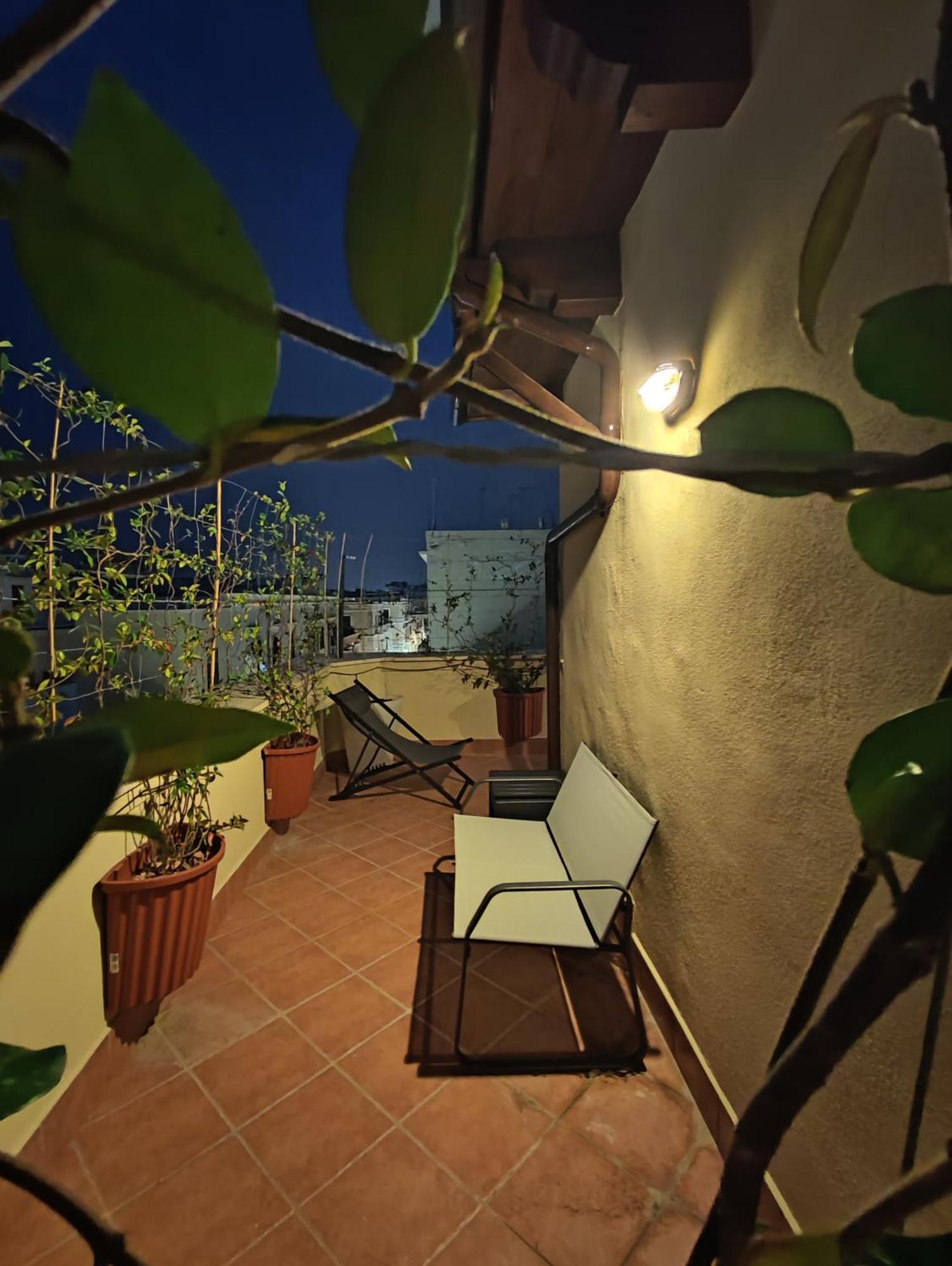 Trani Residence Luaran gambar