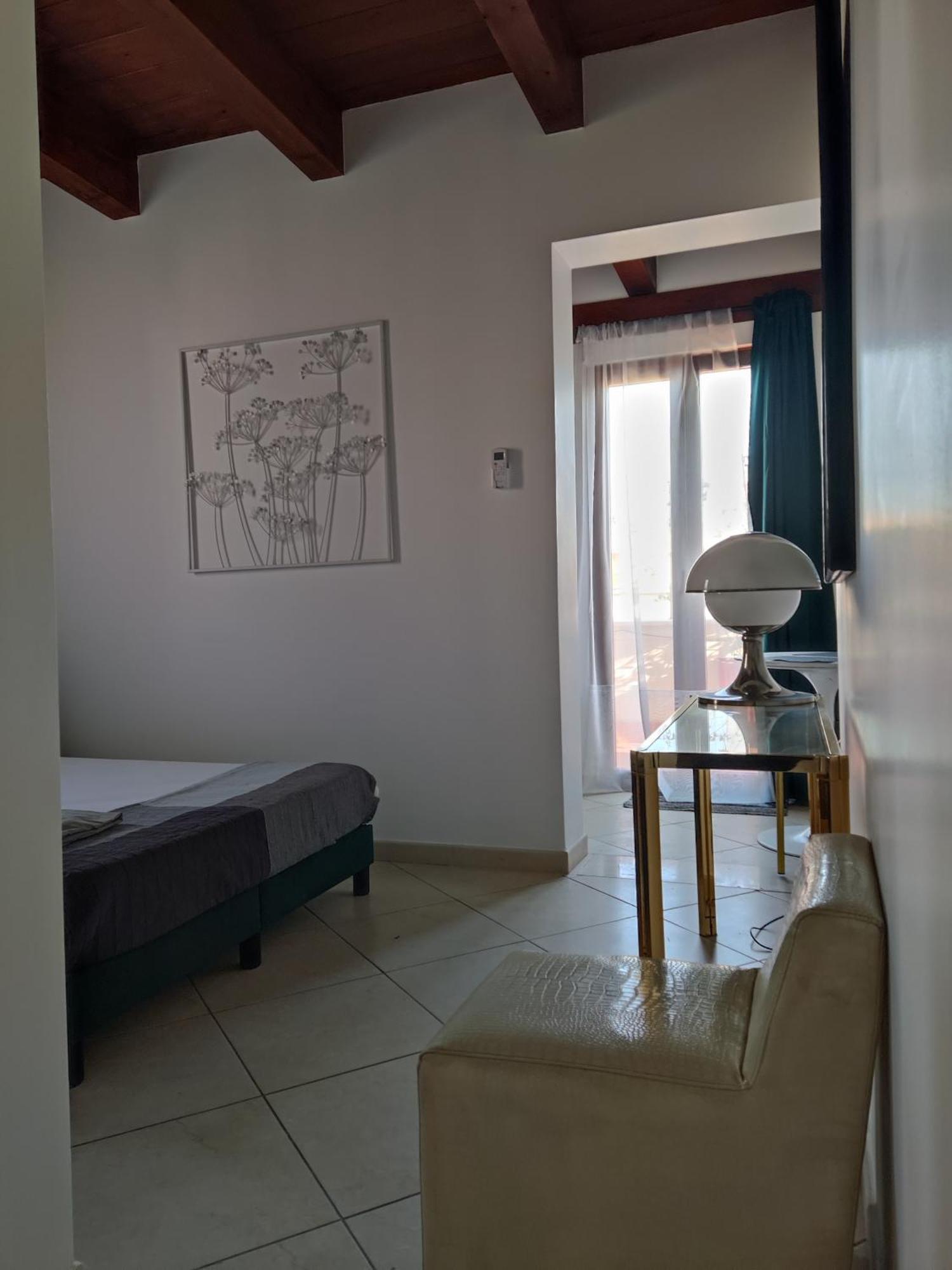 Trani Residence Luaran gambar