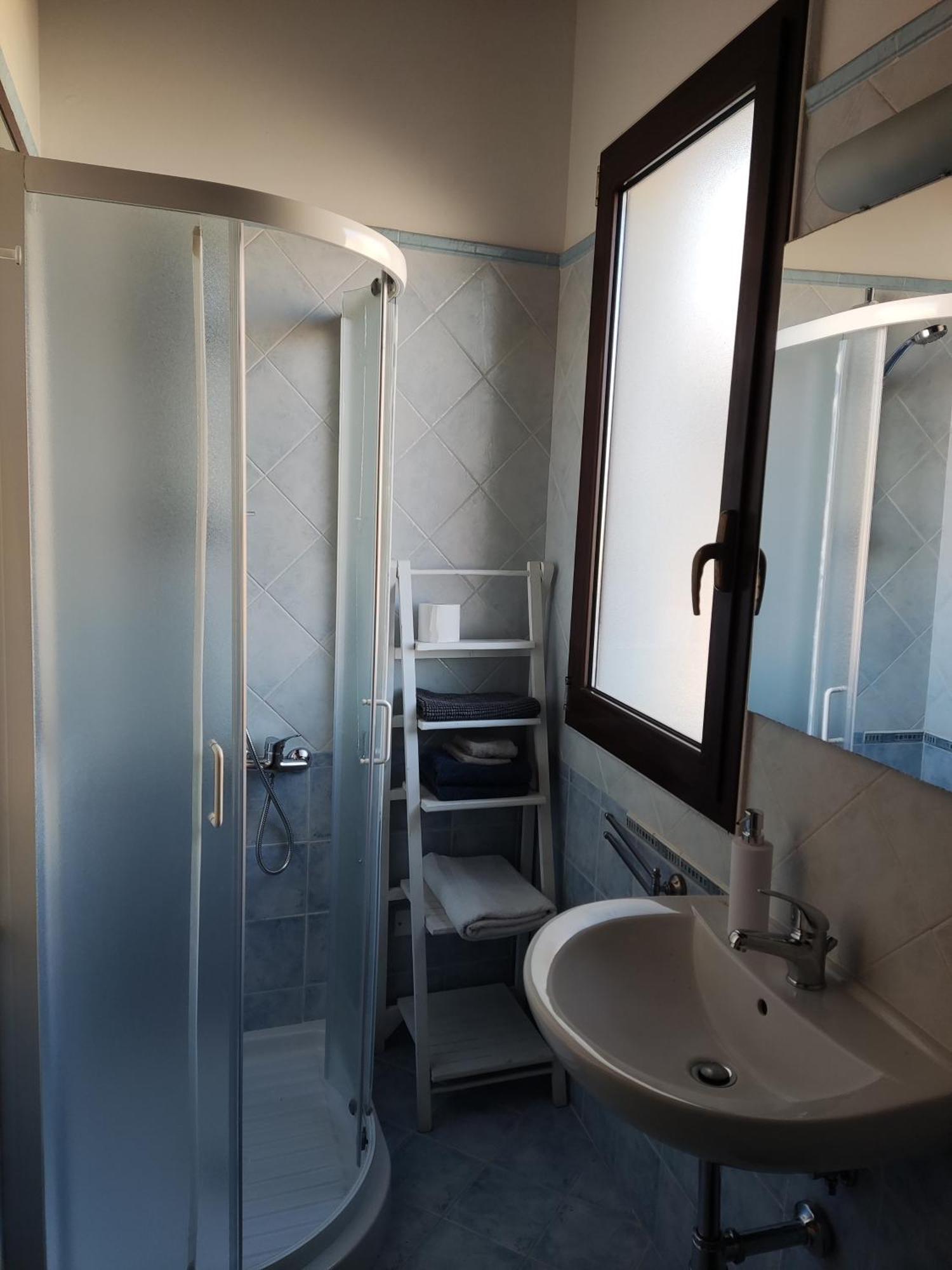 Trani Residence Luaran gambar